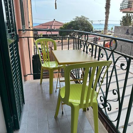 Casa Angela Vista Mare Apartment Ventimiglia Exterior photo