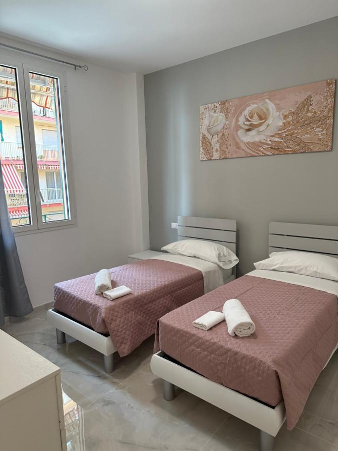 Casa Angela Vista Mare Apartment Ventimiglia Exterior photo