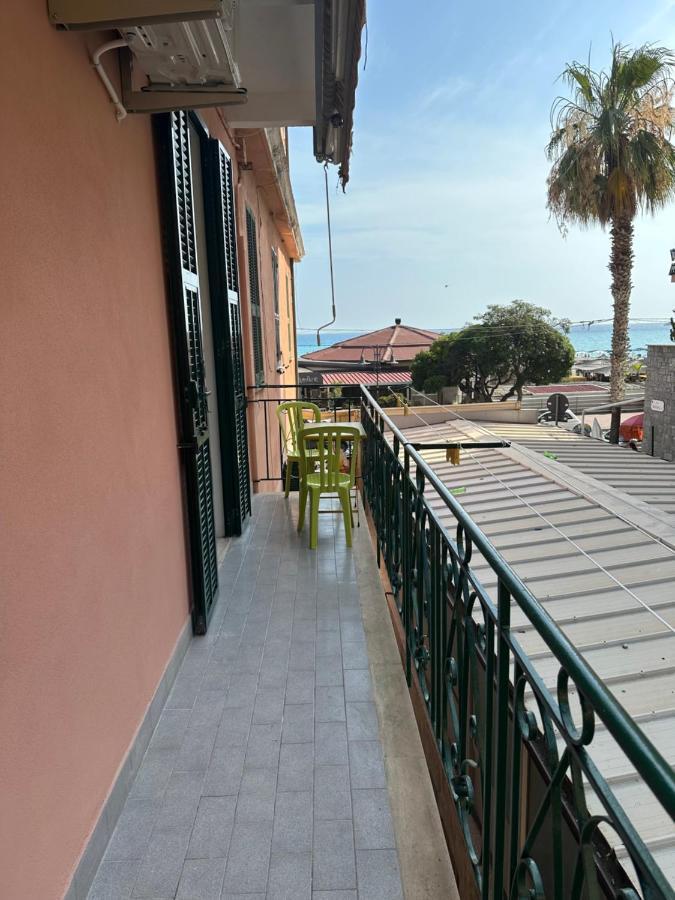 Casa Angela Vista Mare Apartment Ventimiglia Exterior photo